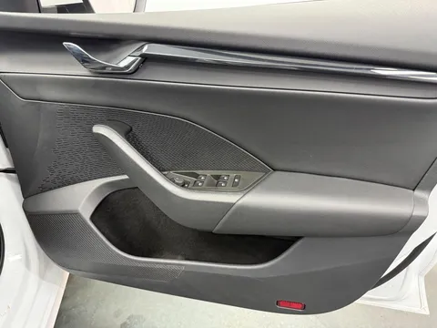 SKODA OCTAVIA 2.0 TDI SE Technology 5dr