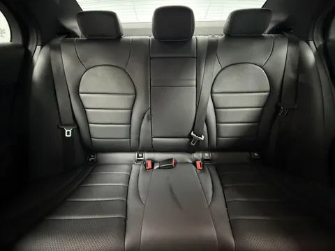 MERCEDES-BENZ C CLASS C220d AMG Line 4dr Auto
