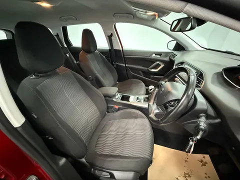 PEUGEOT 308 1.6 BlueHDi 120 Active 5dr