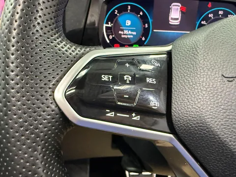 VOLKSWAGEN GOLF 2.0 TDI 150 R-Line 5dr DSG