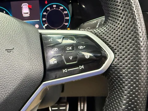 VOLKSWAGEN GOLF 2.0 TDI 150 R-Line 5dr DSG