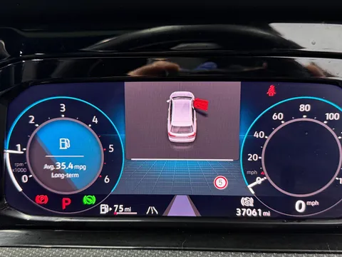 VOLKSWAGEN GOLF 2.0 TDI 150 R-Line 5dr DSG