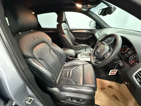 AUDI Q5 3.0 TDI [258] Quattro S Line Plus 5dr S Tronic