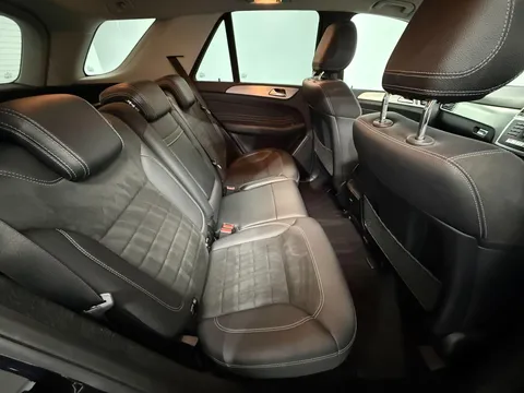 MERCEDES-BENZ M CLASS ML250 CDi BlueTEC AMG Line 5dr Auto