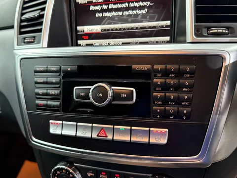 MERCEDES-BENZ M CLASS ML250 CDi BlueTEC AMG Line 5dr Auto