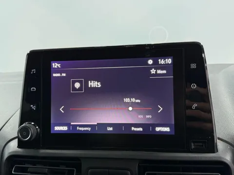 VAUXHALL COMBO LIFE 1.5 Turbo D SE 5dr