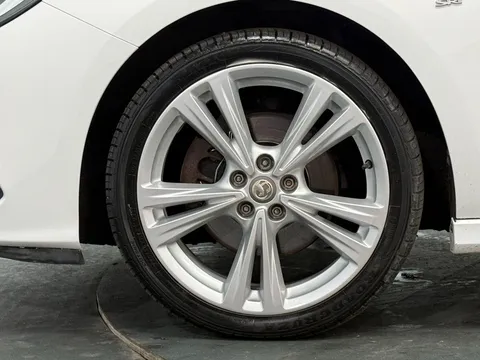 VAUXHALL ASTRA 1.6T 16V 200 SRi Vx-line Nav 5dr