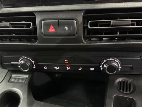 VAUXHALL COMBO LIFE 1.5 Turbo D SE 5dr