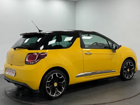 DS DS 3 1.6 BlueHDi 120 DStyle 3dr