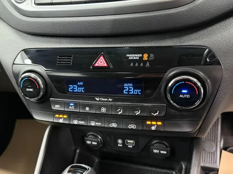 HYUNDAI TUCSON 1.7 CRDi Blue Drive SE Nav 5dr 2WD DCT