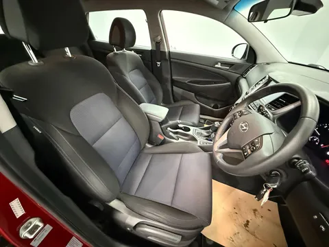 HYUNDAI TUCSON 1.7 CRDi Blue Drive SE Nav 5dr 2WD DCT