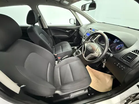 HYUNDAI IX20 1.6 CRDi Blue Drive SE 5dr