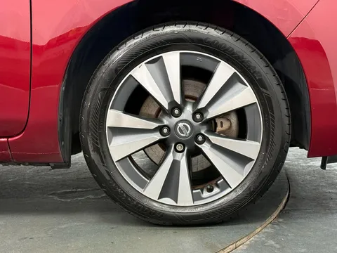 NISSAN LEAF 80kW Tekna 30kWh 5dr Auto