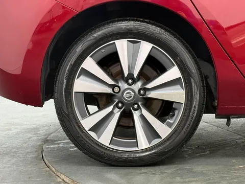 NISSAN LEAF 80kW Tekna 30kWh 5dr Auto