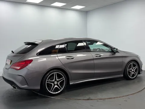 MERCEDES-BENZ CLA CLA 220d AMG Sport 5dr Tip Auto