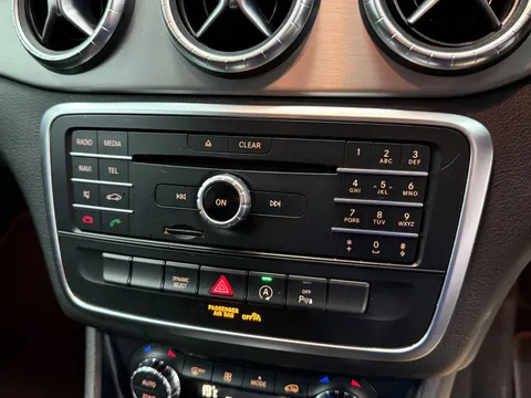 MERCEDES-BENZ CLA CLA 220d AMG Sport 5dr Tip Auto