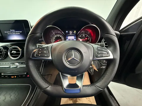 MERCEDES-BENZ GLC GLC 220d 4Matic AMG Line 5dr 9G-Tronic