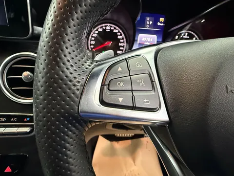 MERCEDES-BENZ GLC GLC 220d 4Matic AMG Line 5dr 9G-Tronic