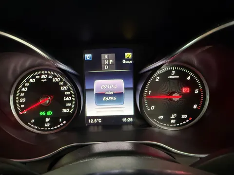 MERCEDES-BENZ GLC GLC 220d 4Matic AMG Line 5dr 9G-Tronic