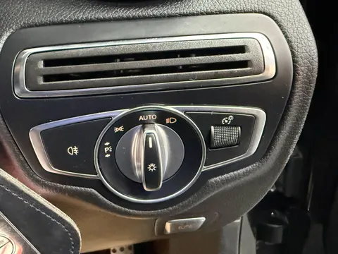 MERCEDES-BENZ GLC GLC 220d 4Matic AMG Line 5dr 9G-Tronic