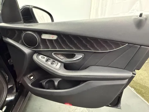 MERCEDES-BENZ GLC GLC 220d 4Matic AMG Line 5dr 9G-Tronic