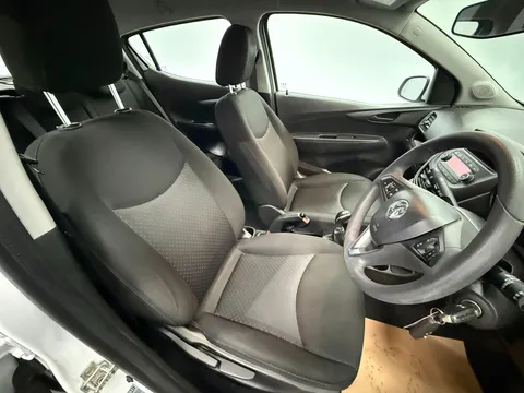 VAUXHALL VIVA 1.0 SE 5dr