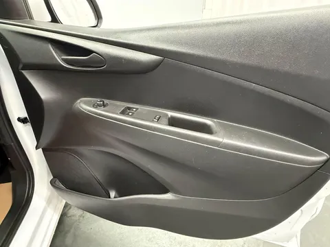 VAUXHALL VIVA 1.0 SE 5dr