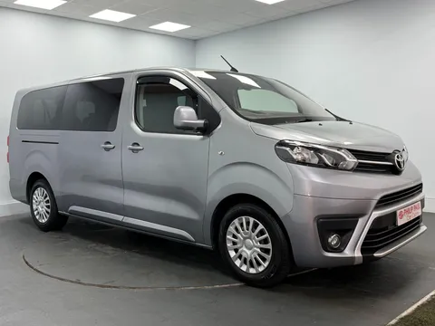 TOYOTA PROACE VERSO 2.0D Shuttle Long 5dr