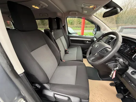 TOYOTA PROACE VERSO 2.0D Shuttle Long 5dr