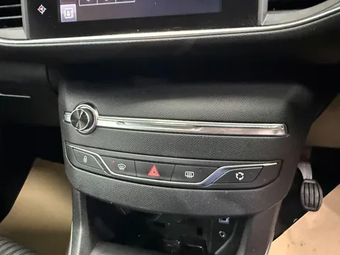 PEUGEOT 308 1.6 HDi 92 Active 5dr