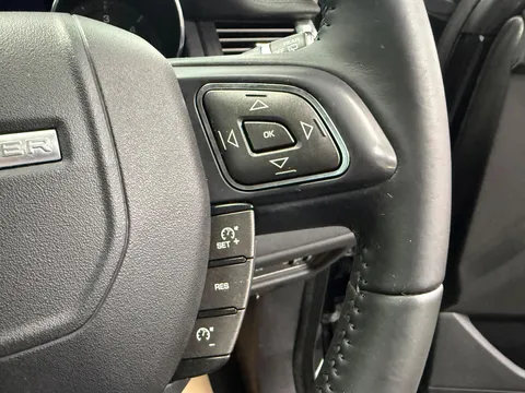 LAND ROVER RANGE ROVER EVOQUE 2.2 SD4 Pure 3dr [Tech Pack]
