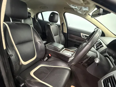 JAGUAR XF 2.2d [163] Portfolio 4dr Auto