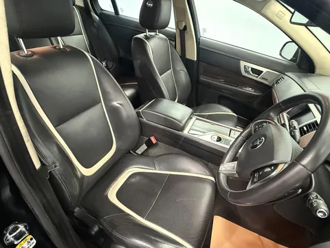 JAGUAR XF 2.2d [163] Portfolio 4dr Auto
