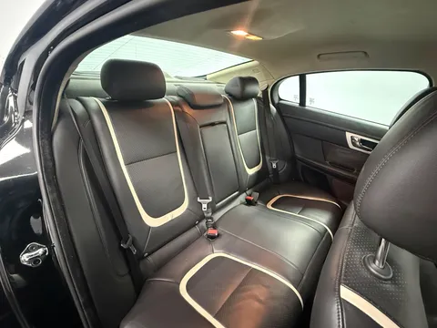 JAGUAR XF 2.2d [163] Portfolio 4dr Auto