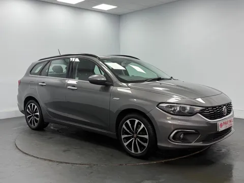 FIAT TIPO 1.4 Lounge 5dr