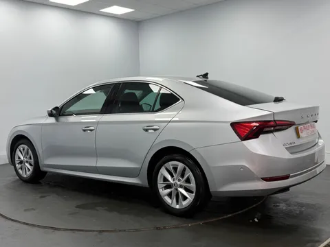 SKODA OCTAVIA 2.0 TDI SE L First Edition 5dr