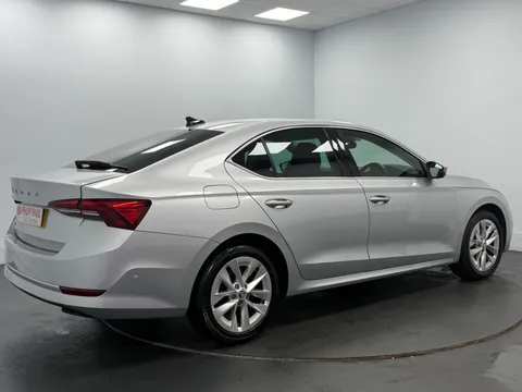 SKODA OCTAVIA 2.0 TDI SE L First Edition 5dr