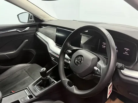 SKODA OCTAVIA 2.0 TDI SE L First Edition 5dr