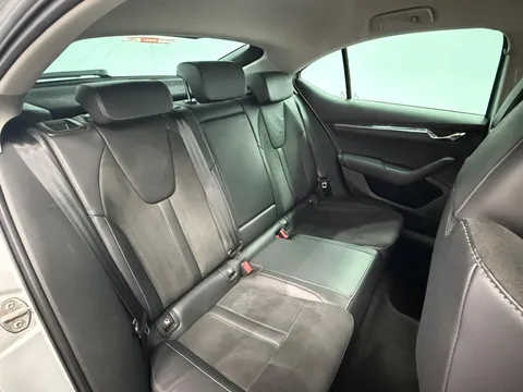 SKODA OCTAVIA 2.0 TDI SE L First Edition 5dr