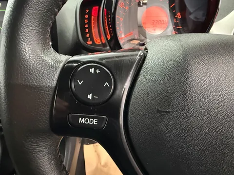 PEUGEOT 108 1.2 VTi Allure 3dr