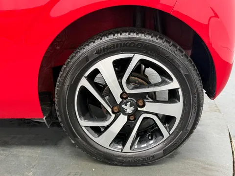 PEUGEOT 108 1.2 VTi Allure 3dr