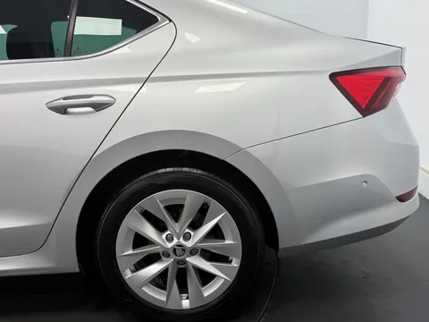 SKODA OCTAVIA 2.0 TDI SE L First Edition 5dr