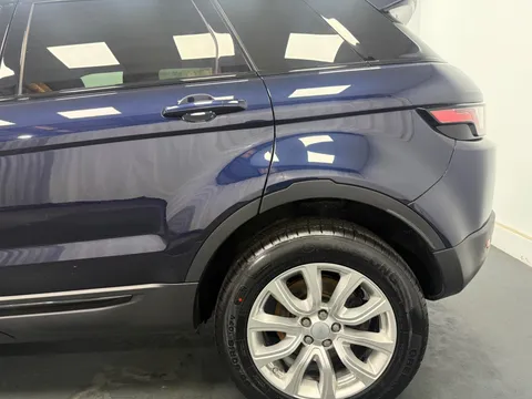 LAND ROVER RANGE ROVER EVOQUE 2.0 eD4 SE Tech 5dr 2WD