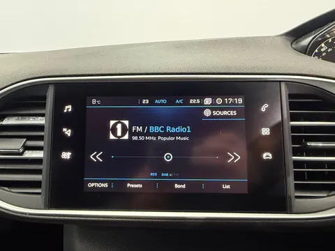 PEUGEOT 308 1.2 PureTech 130 GT Line 5dr