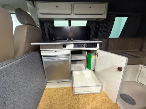 VOLKSWAGEN TRANSPORTER 2.0 TDI BMT 102 Startline Van Euro 6