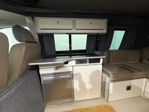 VOLKSWAGEN TRANSPORTER 2.0 TDI BMT 102 Startline Van Euro 6