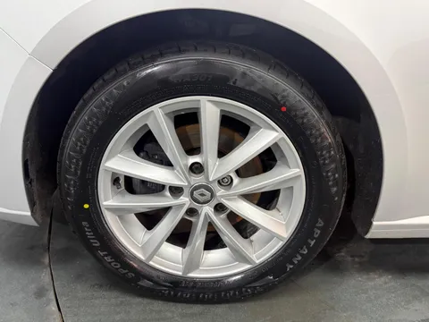 RENAULT MEGANE 1.5 dCi Dynamique Nav 5dr Auto