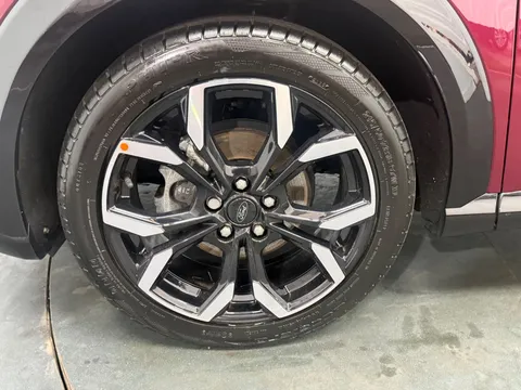 FORD PUMA 1.0 EcoBoost Vivid Ruby Edition 5dr DCT