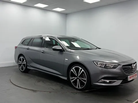 VAUXHALL INSIGNIA DIESEL SPORTS TOURER 2.0 Turbo D SRi Vx-line Nav 5dr