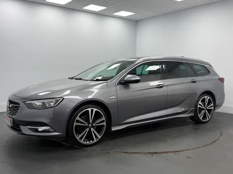 VAUXHALL INSIGNIA DIESEL SPORTS TOURER 2.0 Turbo D SRi Vx-line Nav 5dr